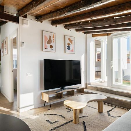 Atico Con Terraza En Lavapies Alquiler Temporal Apartment มาดริด ภายนอก รูปภาพ