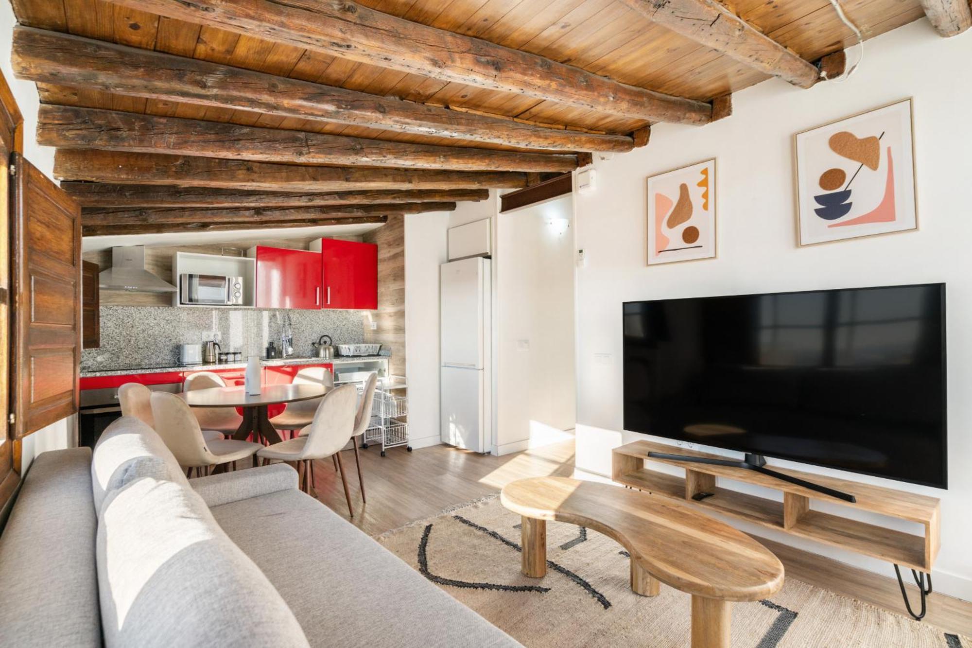 Atico Con Terraza En Lavapies Alquiler Temporal Apartment มาดริด ภายนอก รูปภาพ